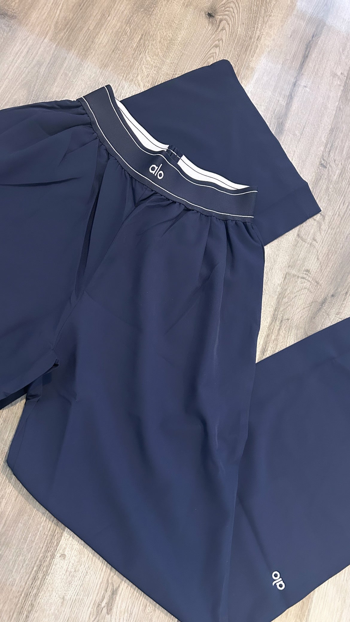 Straight leg yoga trousers