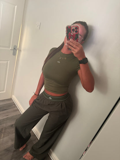 Straight leg yoga trousers